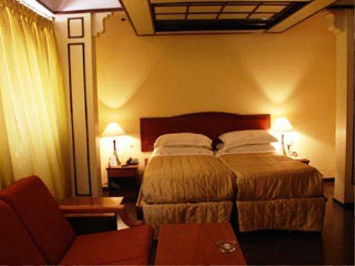 Hotel Palace Plaza Mysore Exterior photo